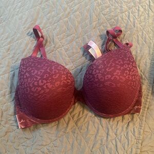 Victoria Secret Pink Wear everywhere push up bra size 36D